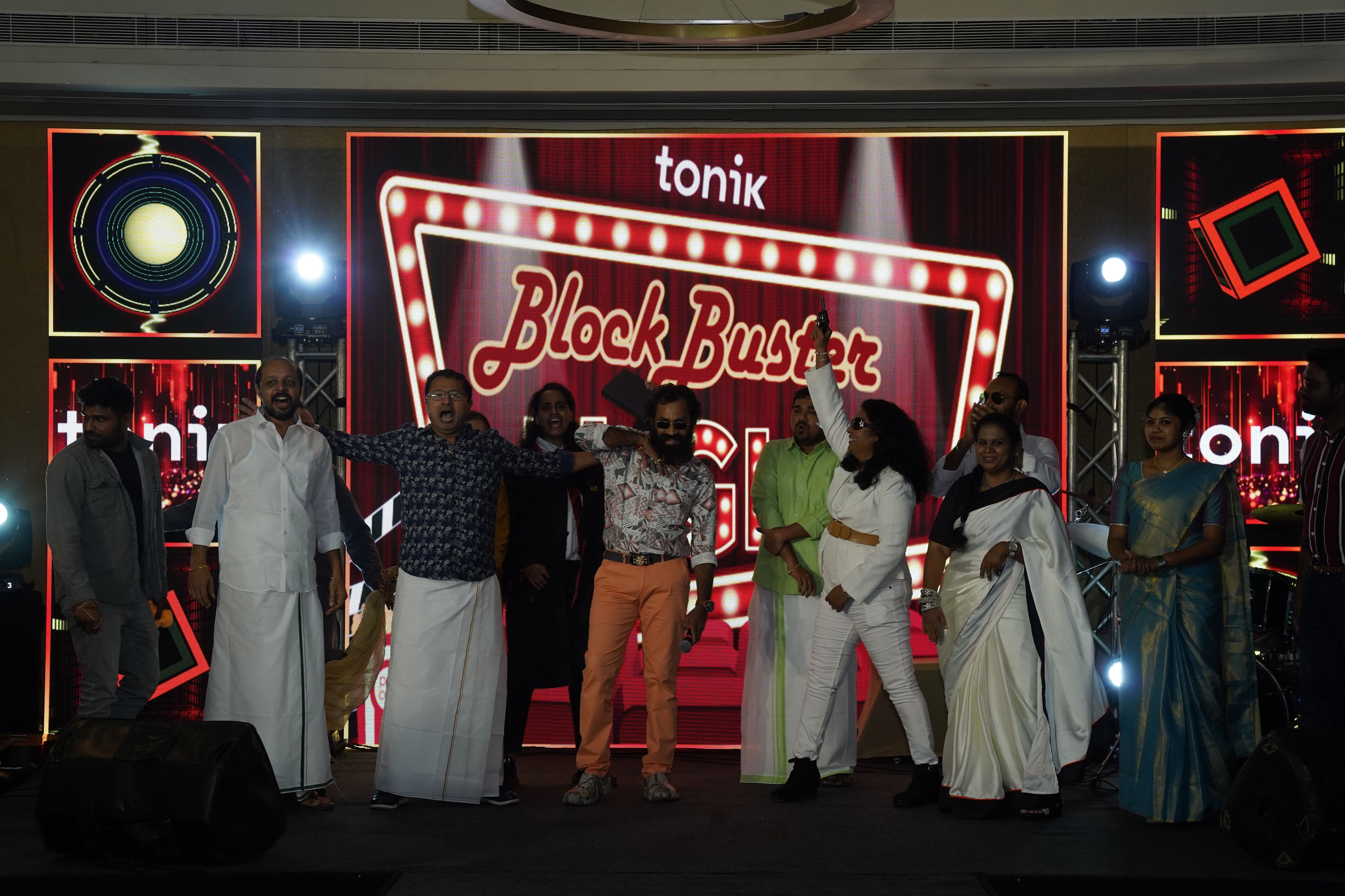 Theme Decor & Setup — 7