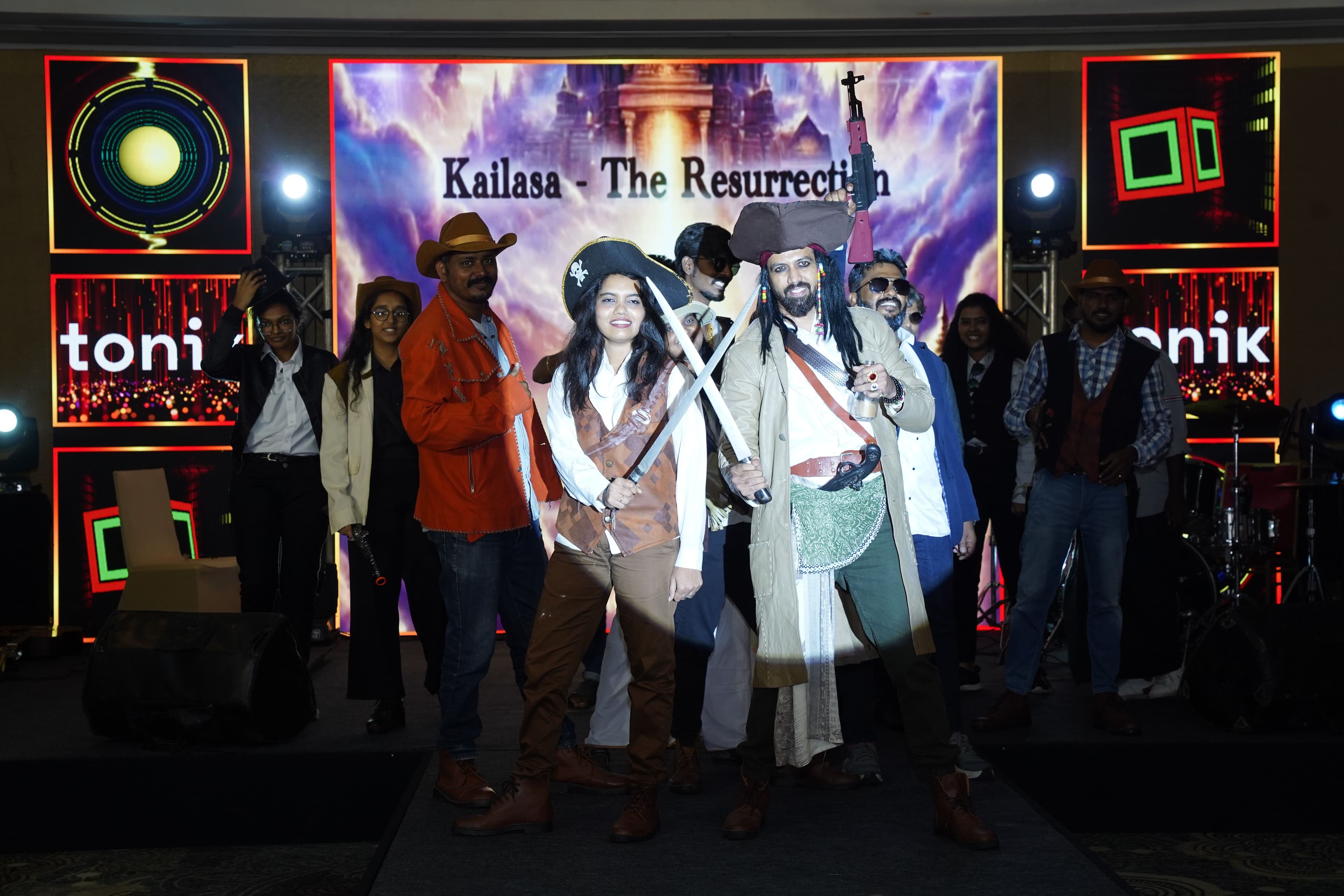 Theme Decor & Setup — 8